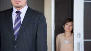 仕事の出張、もう一つのスマホ… 将来を見据えての決断|浮気、不倫調査